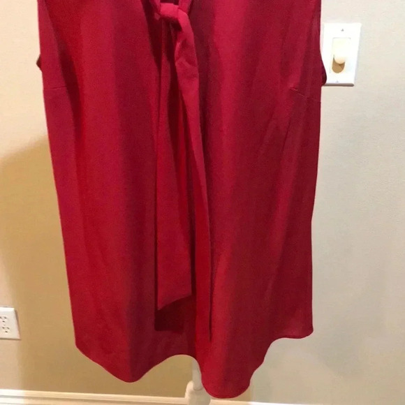 Anne Klein Red Sleeveless Tie Front Blouse-Size 3X - Picture 6 of 10